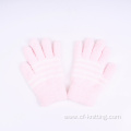 Customized knitted gloves for children